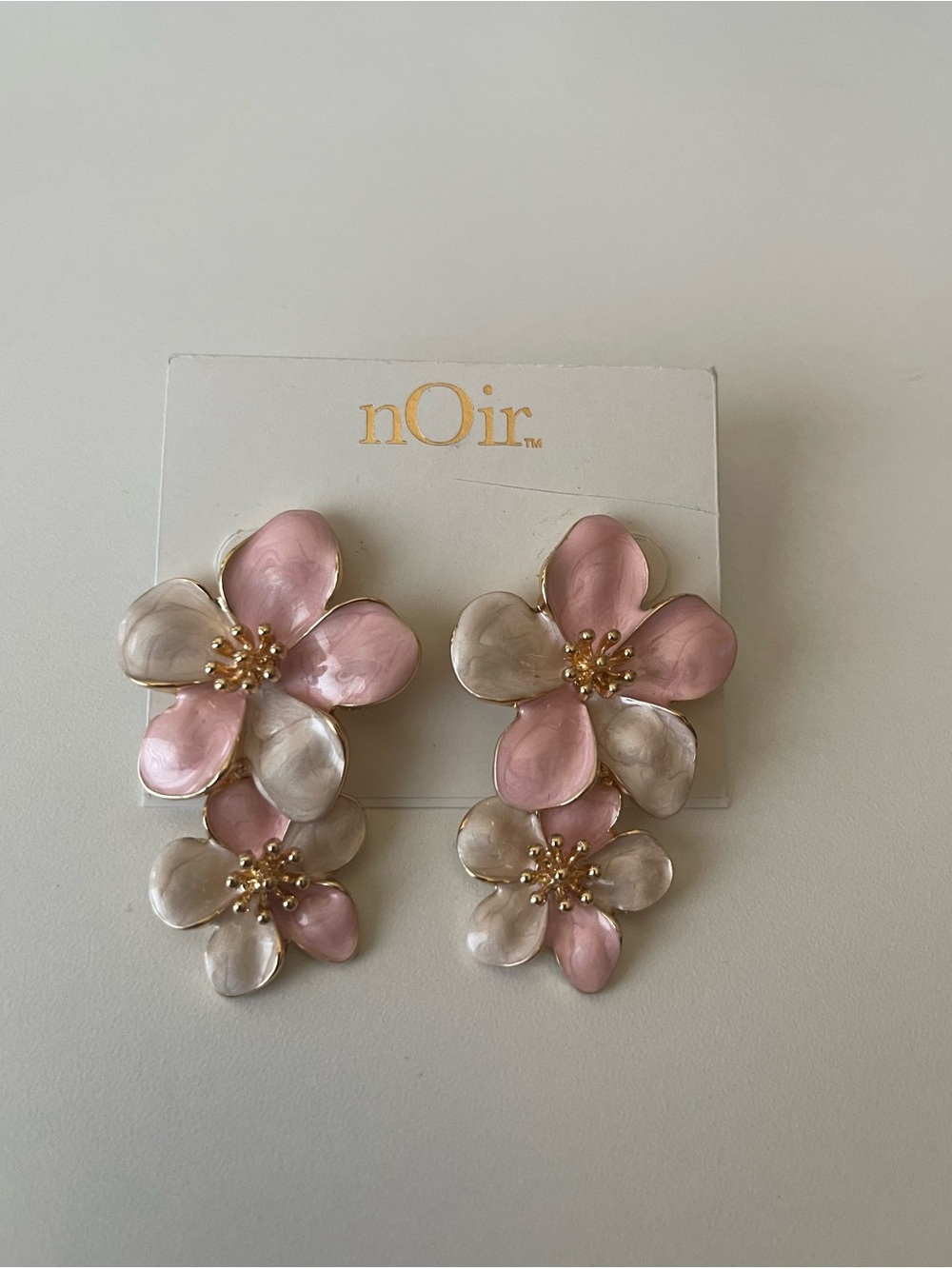 nOir Jewelry Pink & Cream Layered Floral Drop Earrings